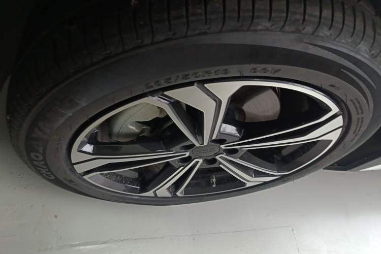 Used  L7 2023 1.5T 115 km PLUS
