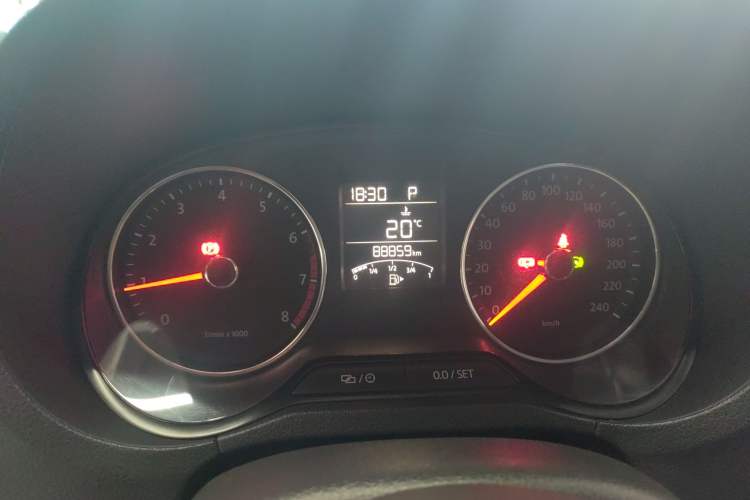 Used Volkswagen Polo 2014 1.6L Automatic Luxury Edition
