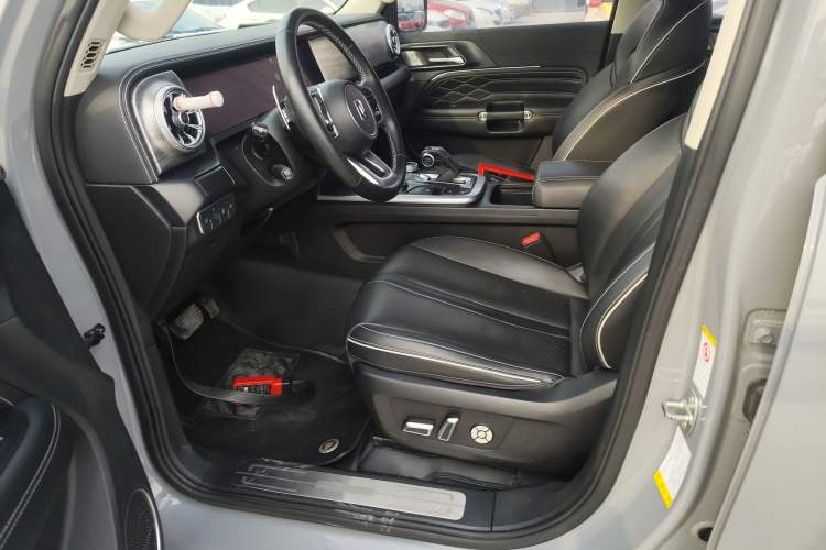 Used Tank 300 2021 City Edition 2.0T—Truly Stylish
