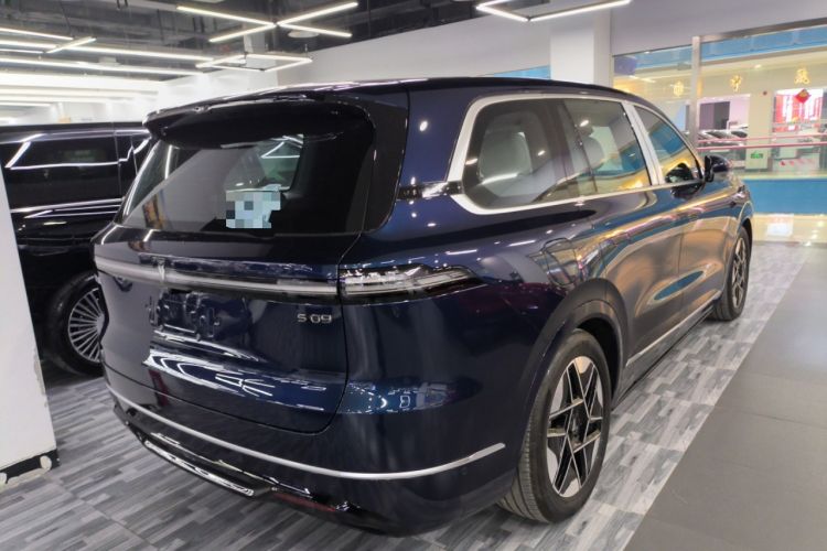 Used  S09 2025 Rear-Drive Ultra
