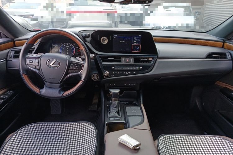 Used Lexus ES 2021 200 Luxury Edition
