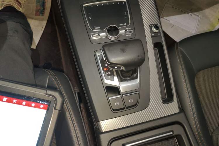 Used Audi Q5L 2018 45 TFSI Prestige Fashion Edition China VI Emission Standard
