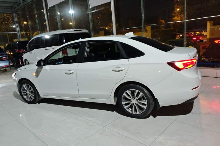 Used Buick GT 2019 18T Automatic Connected Elite Model China VI Standard
