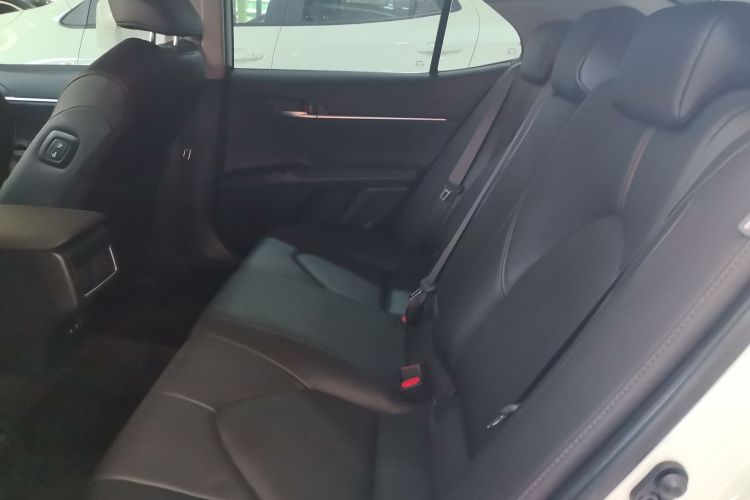 Used Toyota Camry 2021 2.0G Luxury Edition