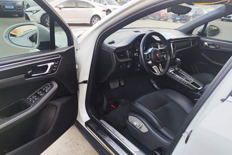 Used Porsche Macan 2014 Macan 2.0T
