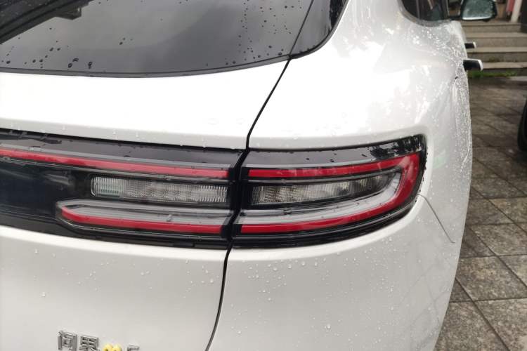 Used Hima AITO M5 2022 Range-Extended Rear-Drive Standard Version