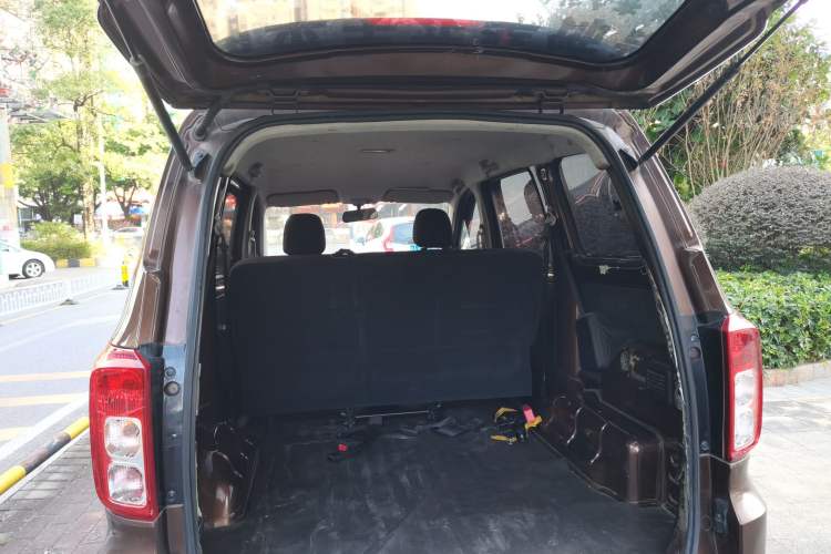 Used Wuling Hongguang 2019 1.5L S Basic Version China VI Standard LAR
