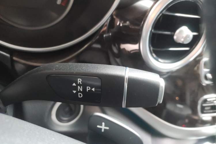 Used Mercedes-Benz V-Class 2018 V 260 Prestige Edition China VI
