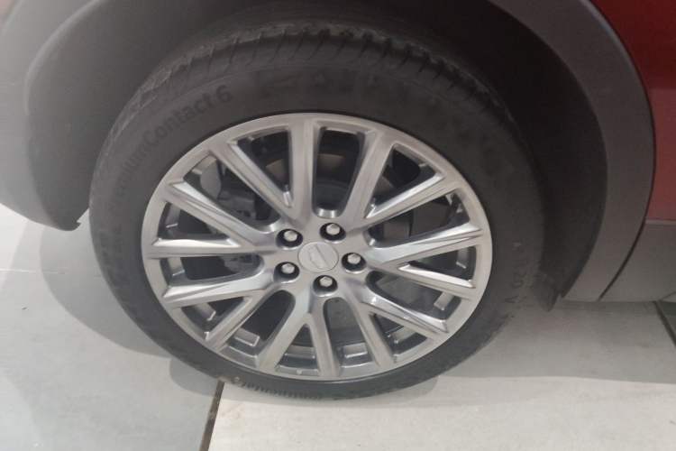 Used Cadillac XT4 2022 28T Four-Wheel Drive Platinum Edition
