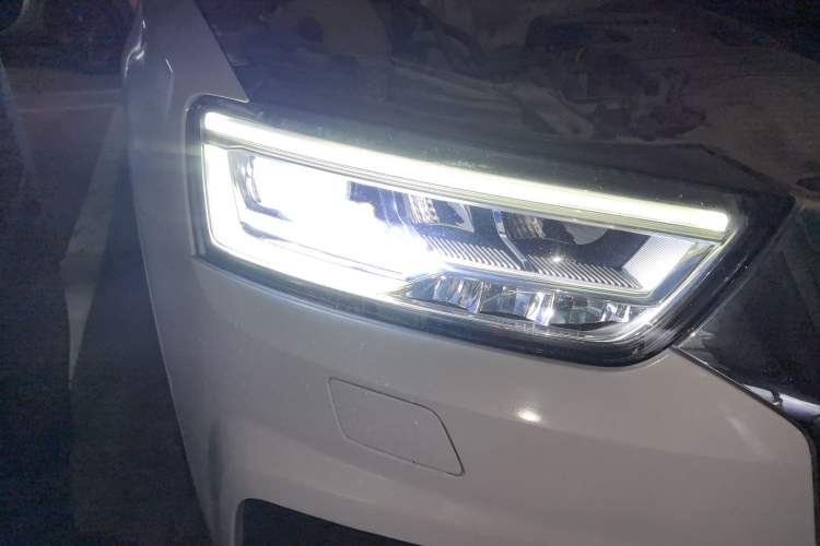 Used Audi Q3 2017 30 TFSI Fashion Model
