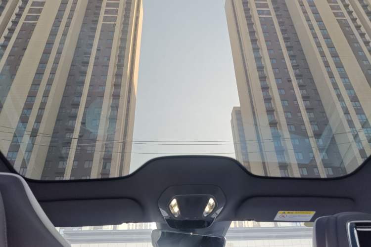 Used Hongqi EH7 2024 820 Pro
