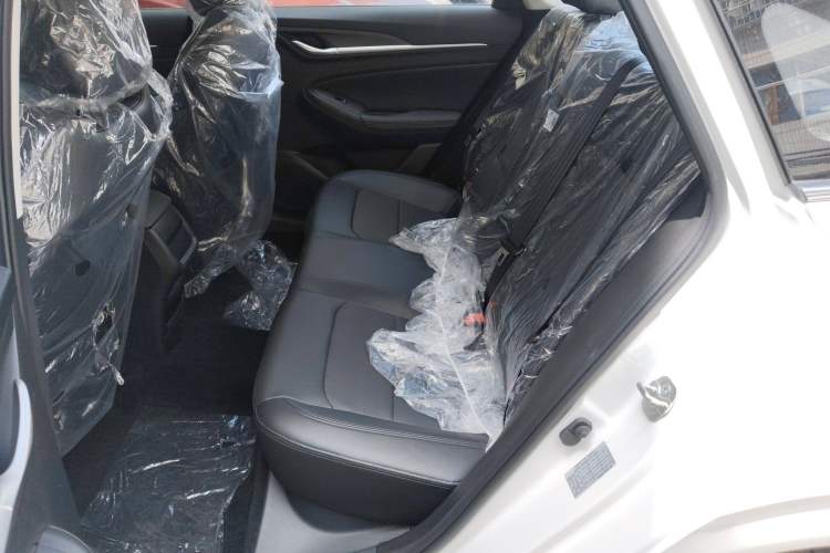 Used Changan Eado 2025 PLUS 1.5L Manual Luxury Edition
