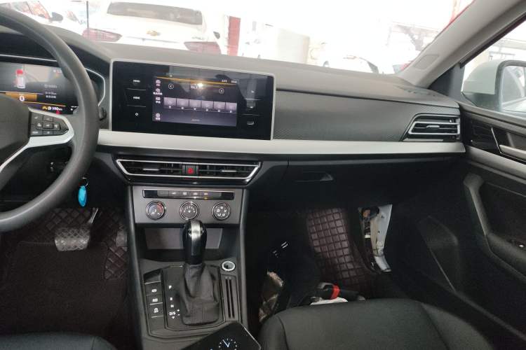 Used Volkswagen Lavida 2023 Revised 1.5L Automatic DeYi Edition