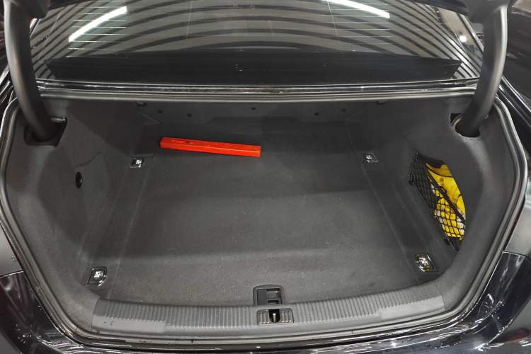 Used Audi A6L 2018 30th Anniversary Edition 35 TFSI Sport Edition
