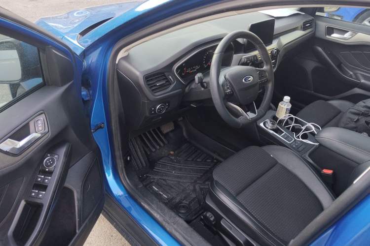 Used Ford Focus 2019 Hatchback EcoBoost 180 Automatic Trendy Model
