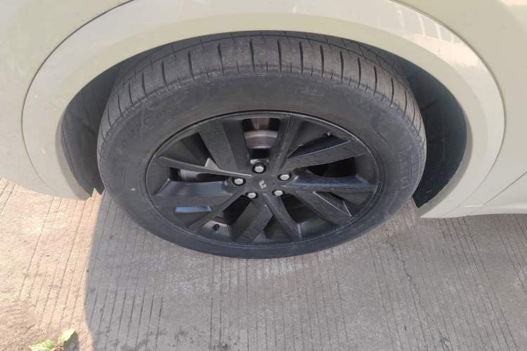 Used Li Auto L7 2023 Pro Model
