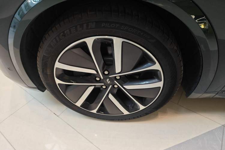 Used Li Auto L9 2024 Ultra Model