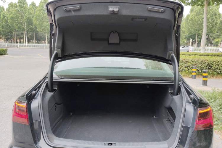 Used Audi A6L 2016 30 FSI Comfort Version
