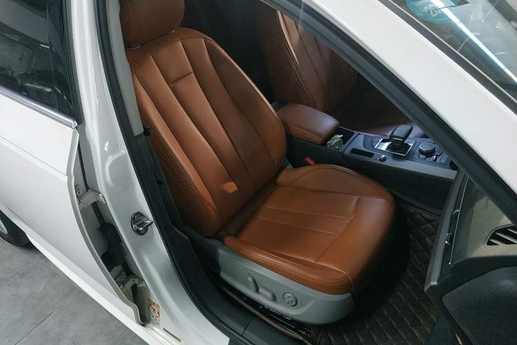 Used Audi A4L 2018 30th Anniversary Edition 40 TFSI Trendy Model
