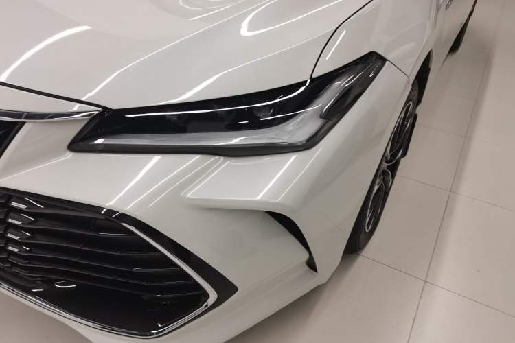 Used Toyota Avalon 2022 Dual-Engine 2.5L Luxury Edition
