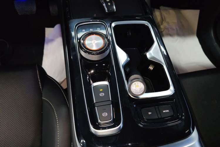 Used JAC QX PHEV 2023 120km Enjoyment Edition
