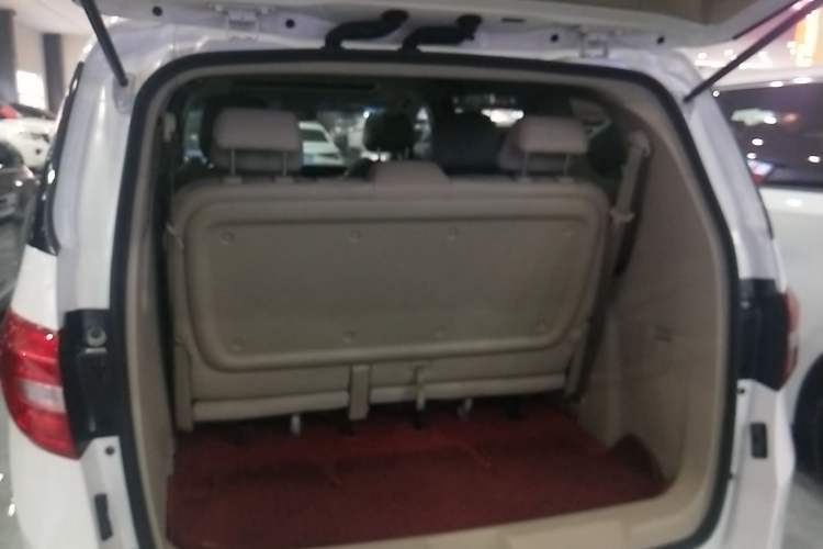 Used Buick GL8 2018 28T Luxury Model China VI Standard
