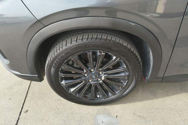 Used Oshan X5 2021 Revised Version 1.5T DCT Luxury Edition
