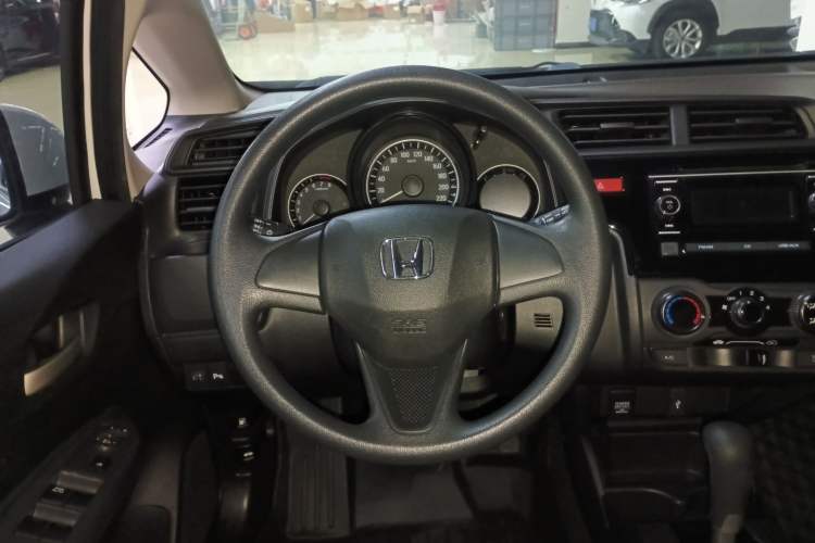 Used Honda Fit 2016 1.5L LXS CVT Comfort Sunroof Version
