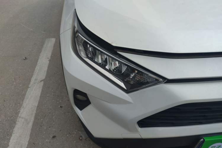 Used Toyota RAV4 2022 2.0L CVT Two-Wheel Drive Fashion Edition
