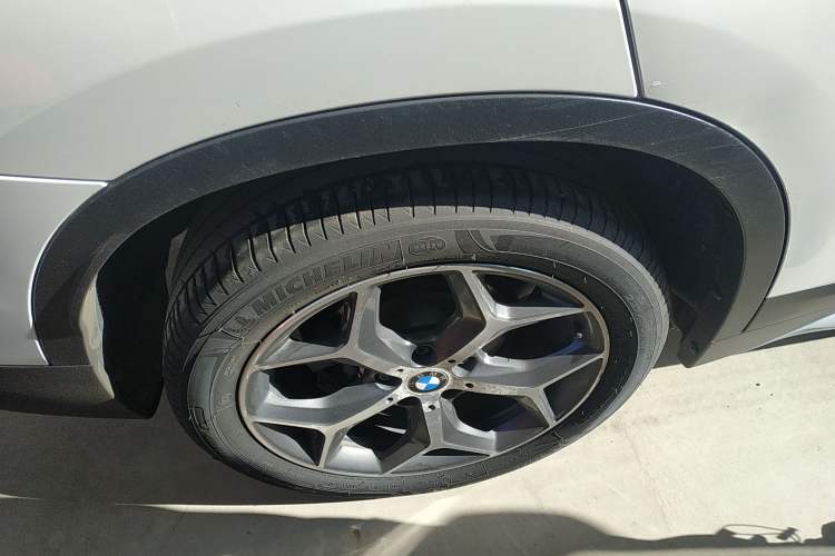 Used BMW X1 2018 sDrive18Li Luxury Model