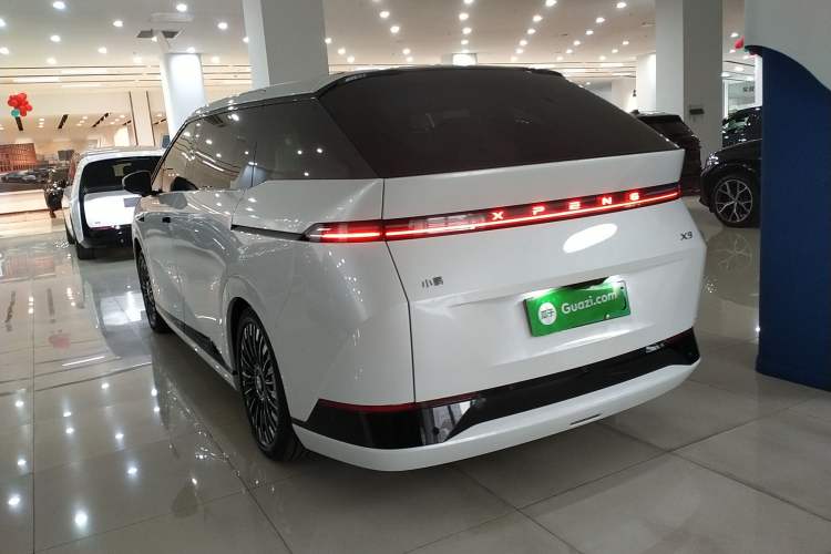 Used XPeng X9 2025 740 Ultra-Long Range Max
