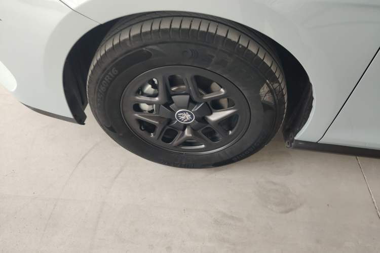 Used BYD Qin PLUS 2025 DM-i Smart Drive 55KM Leading Model