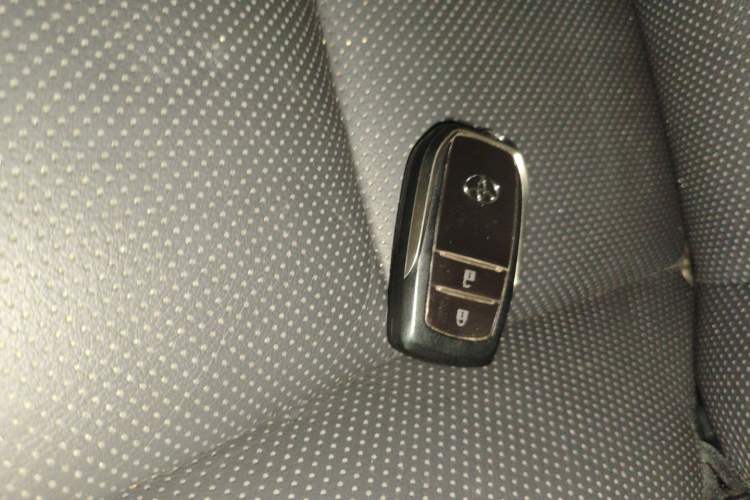 Used Toyota Highlander 2015 2.0T Four-Wheel Drive Luxury Edition 7-Seater
