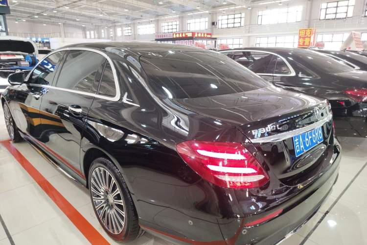 Used Mercedes-Benz E-Class 2019 E 300 L Sporty and Stylish Model