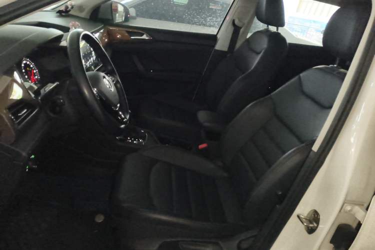 Used Volkswagen Tharu 2021 280TSI Two-Wheel Drive Comfort Edition
