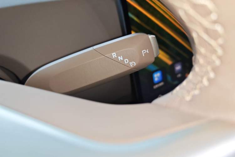 Used  07 2024 Ultra Range-Extended Four-Wheel Drive