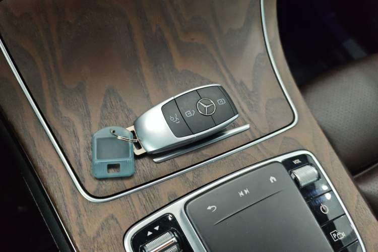 Used Mercedes-Benz GLC 2020 Facelift GLC 260 L 4MATIC Luxury Edition