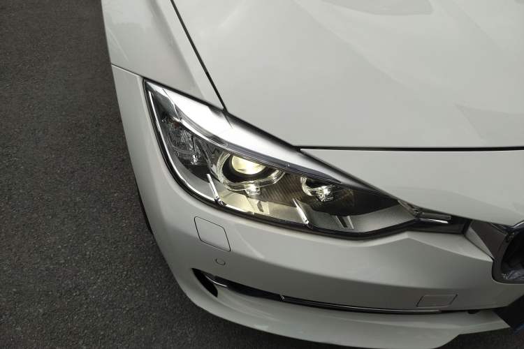 Used BMW 3 Series 2014 320Li Fashion Model
