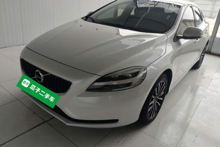 Used Volvo V40 2017 T3 Zhiyi Edition