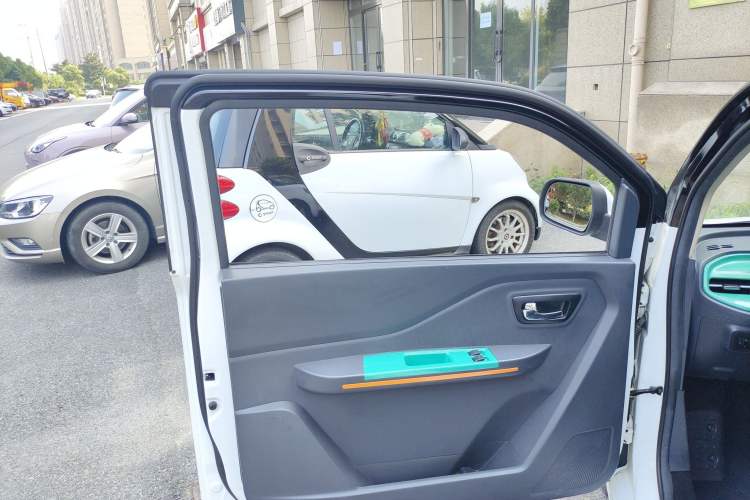 Used  Yuanbao 2022 Smart Version
