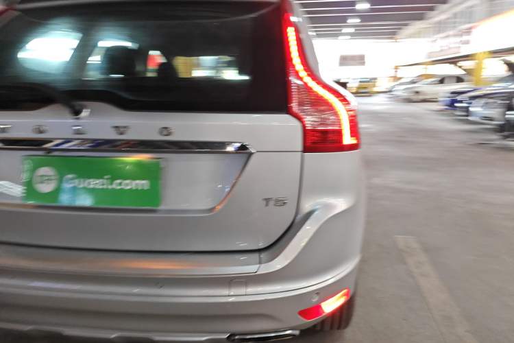 Used Volvo XC60 2015 T5 Smart Upgrade Model