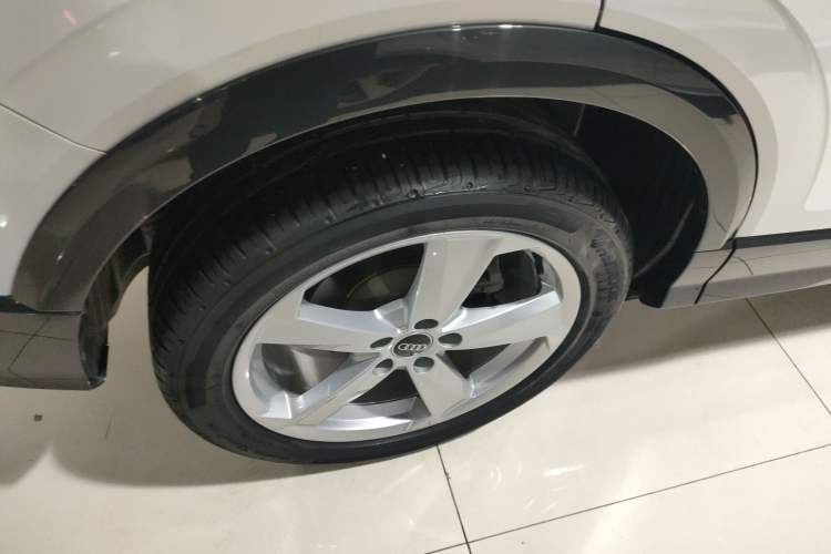 Used Audi Q2L 2023 35TFSI Advanced Elegant Model
