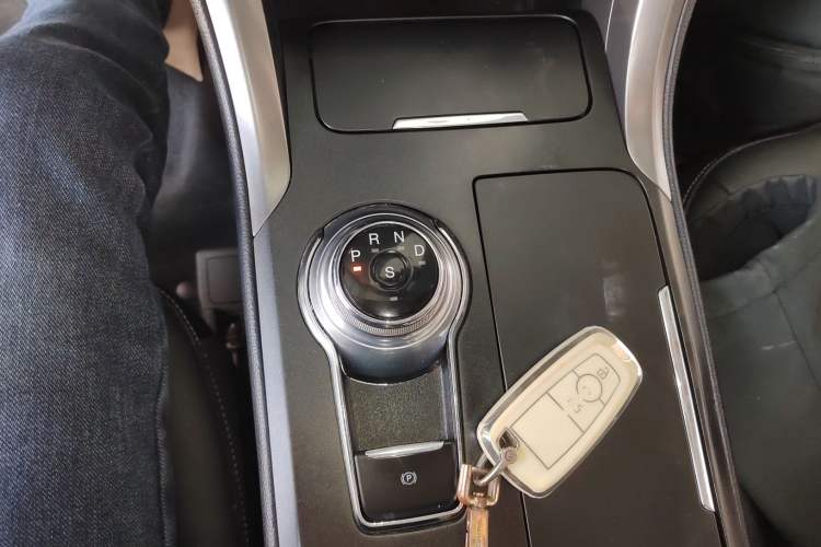 Used Ford Mondeo 2018 EcoBoost 180 Smart Control Fashion Model China VI Standard
