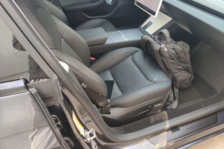 Used Tesla Model 3 2023 Rear-Wheel-Drive Version
