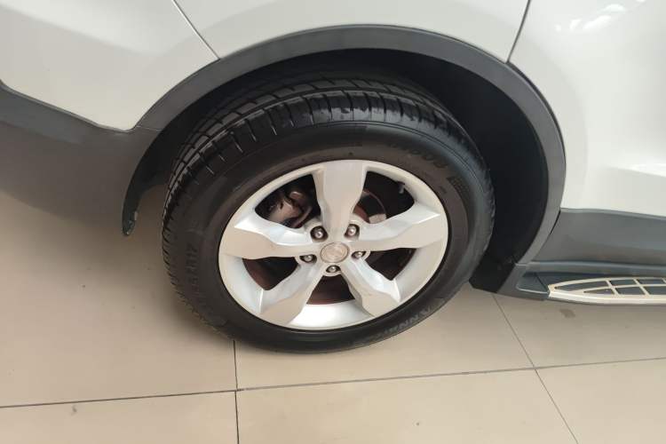 Used Zotye Domy X5 2015 1.5T Manual Luxury Version China IV Standard