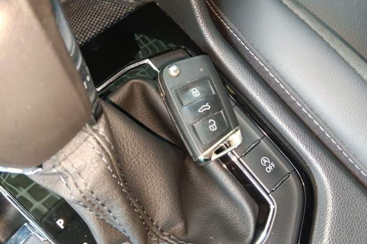 Used Volkswagen Tiguan L 2018 280TSI Automatic Two-Wheel Drive Comfort Edition