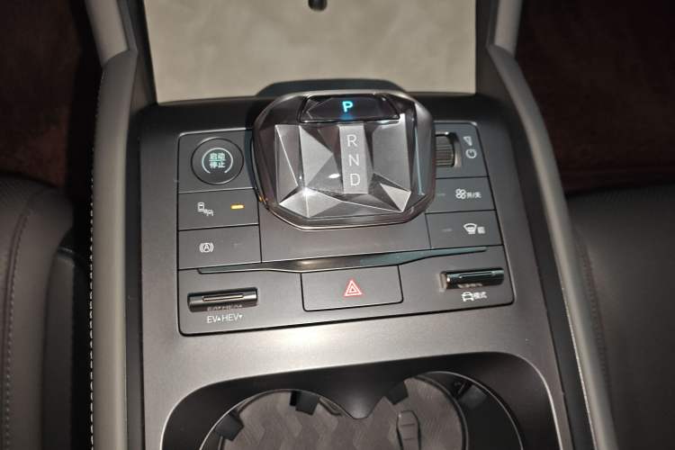 Used BYD Qin L 2024 DM-i 120KM Beyond Model
