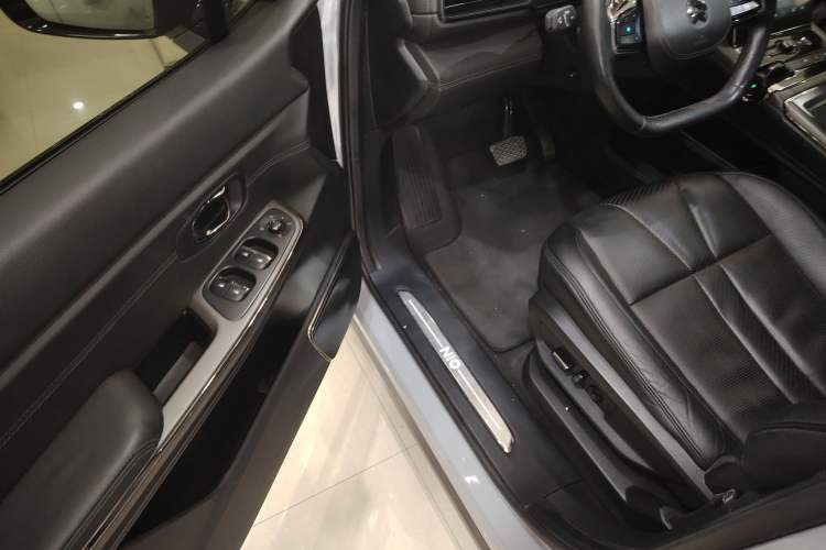 Used Nio ES8 2020 415 km Range 6-Seater Version
