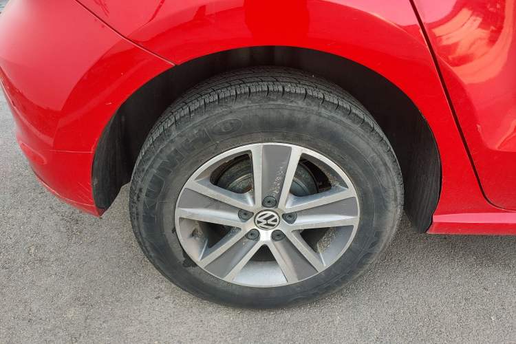 Used Volkswagen Polo 2014 1.4L Manual Fashion Edition
