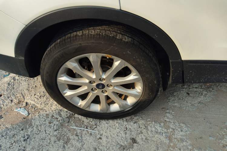 Used Ford Kuga 2015 1.5L GTDi Two-Wheel Drive Fashion Edition
